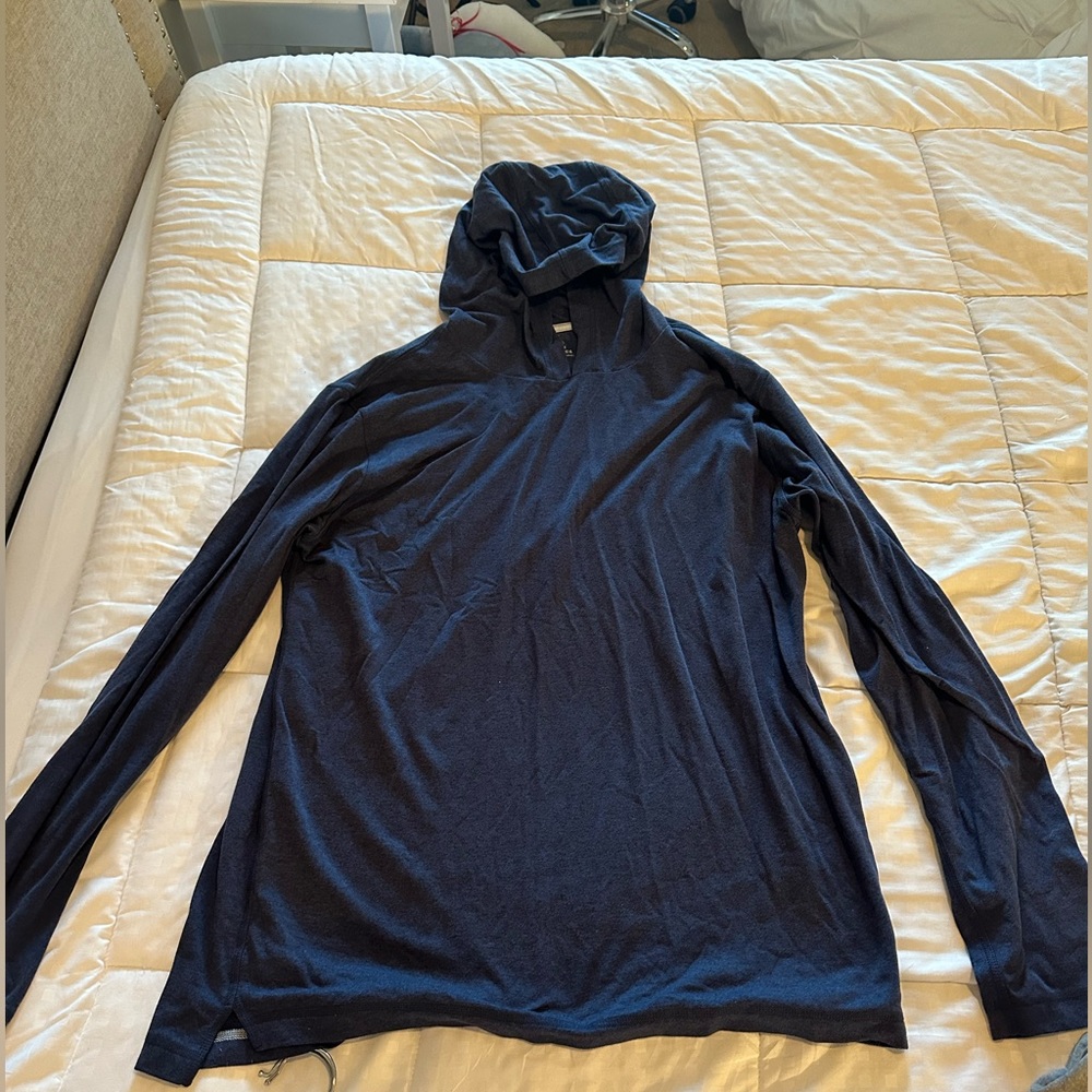 Vineyard vines on the go hoodie